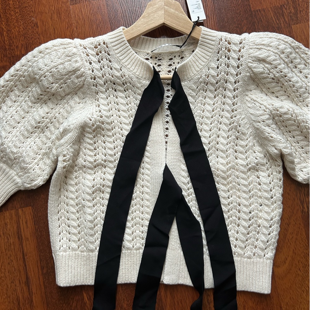 NWT Alice + Olivia Kitty Puff Sleeve Cardigan Sweater XS - Picture 8 of 17